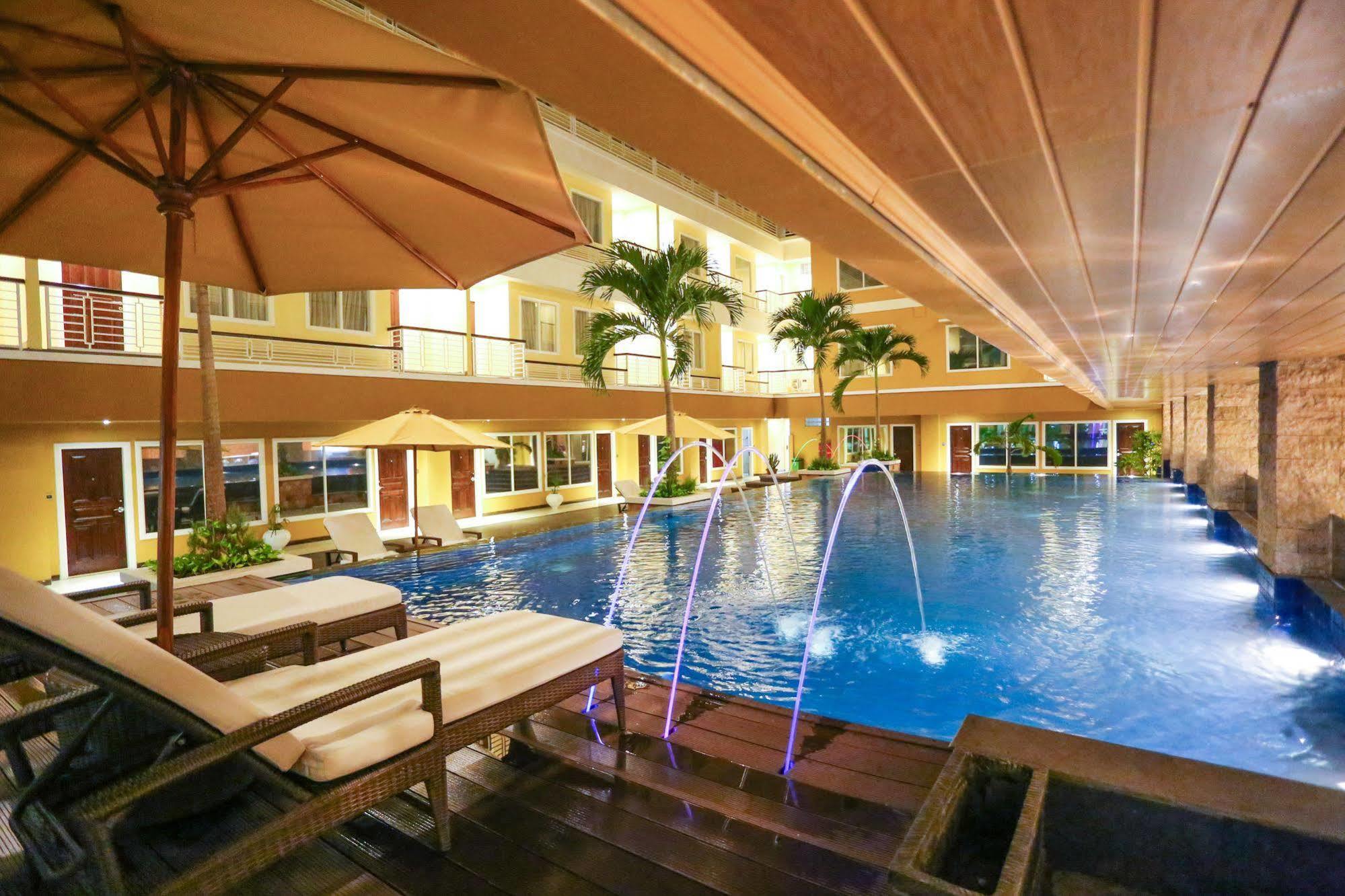 Sylvia Hotel Premier Kupang Kupang (East Nusa Tenggara) Exterior foto